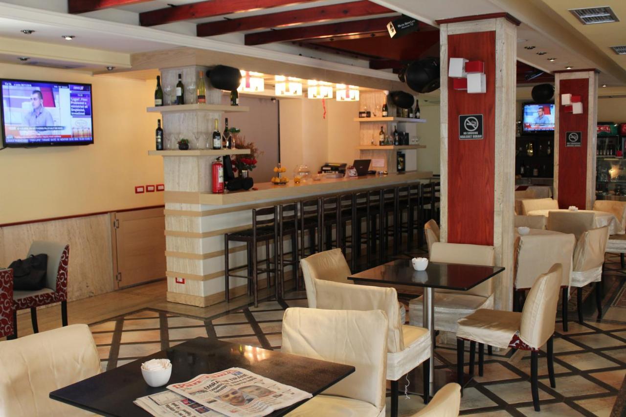 Hotel Piemonte Tirana Buitenkant foto