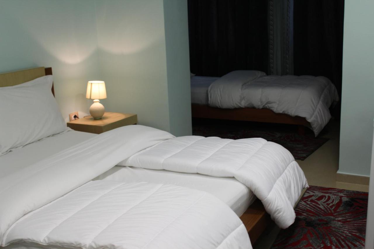 Hotel Piemonte Tirana Buitenkant foto